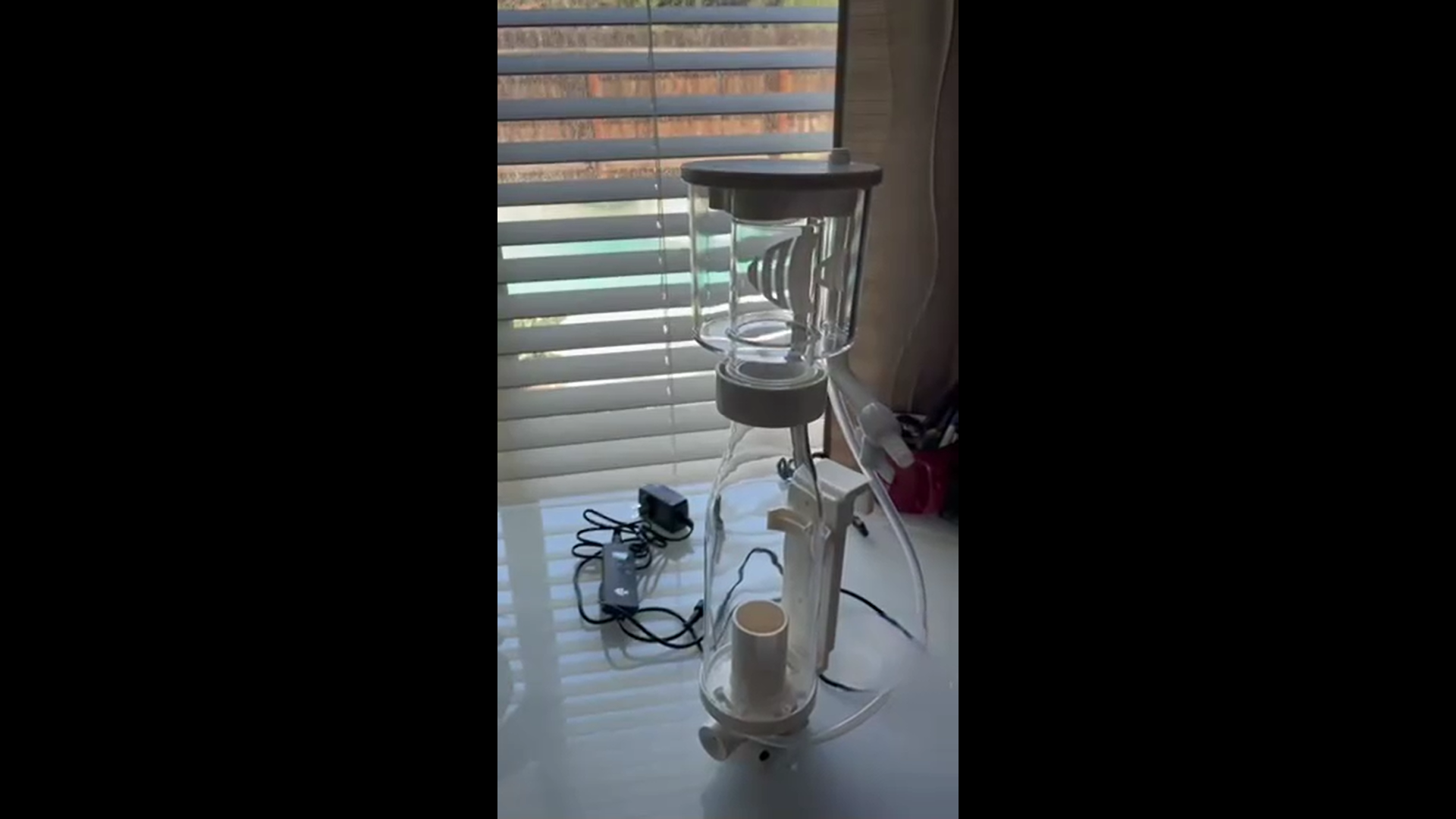 スキマー　Skimz LEOPARD SL183DC-4000 Amazon.com : Nano Protein Skimmer for Saltwater Aquariums